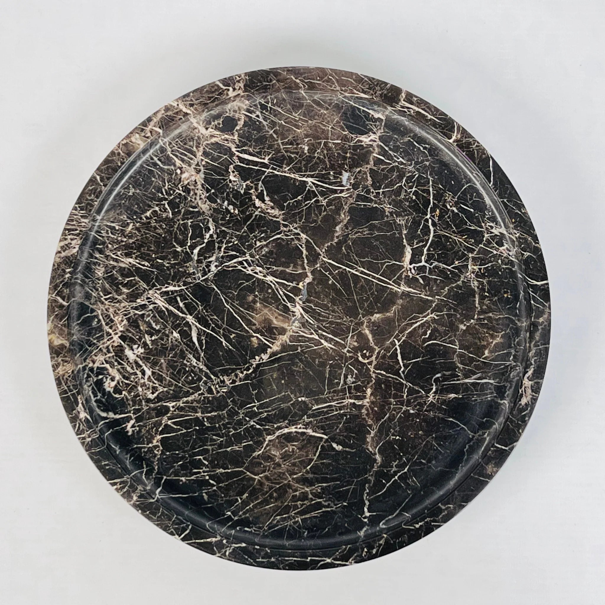 PLATES, PLATTERS & TRAYS – Noon & Co. Designs International