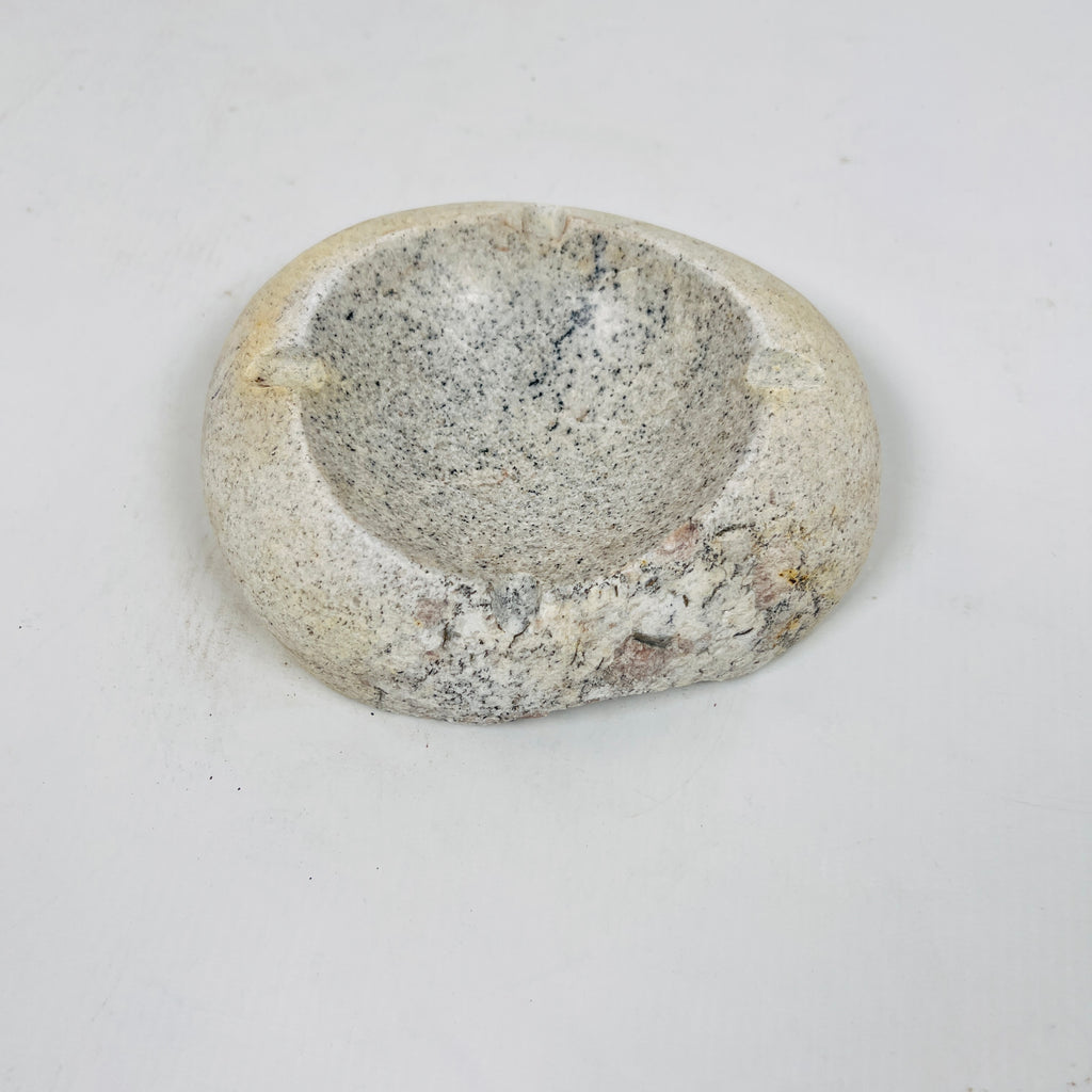 River Stone Light Grey Speckled Ash Tray