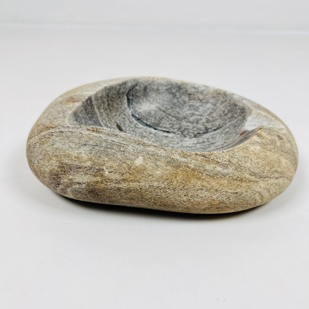 River Stone Tear Drop Ash Tray