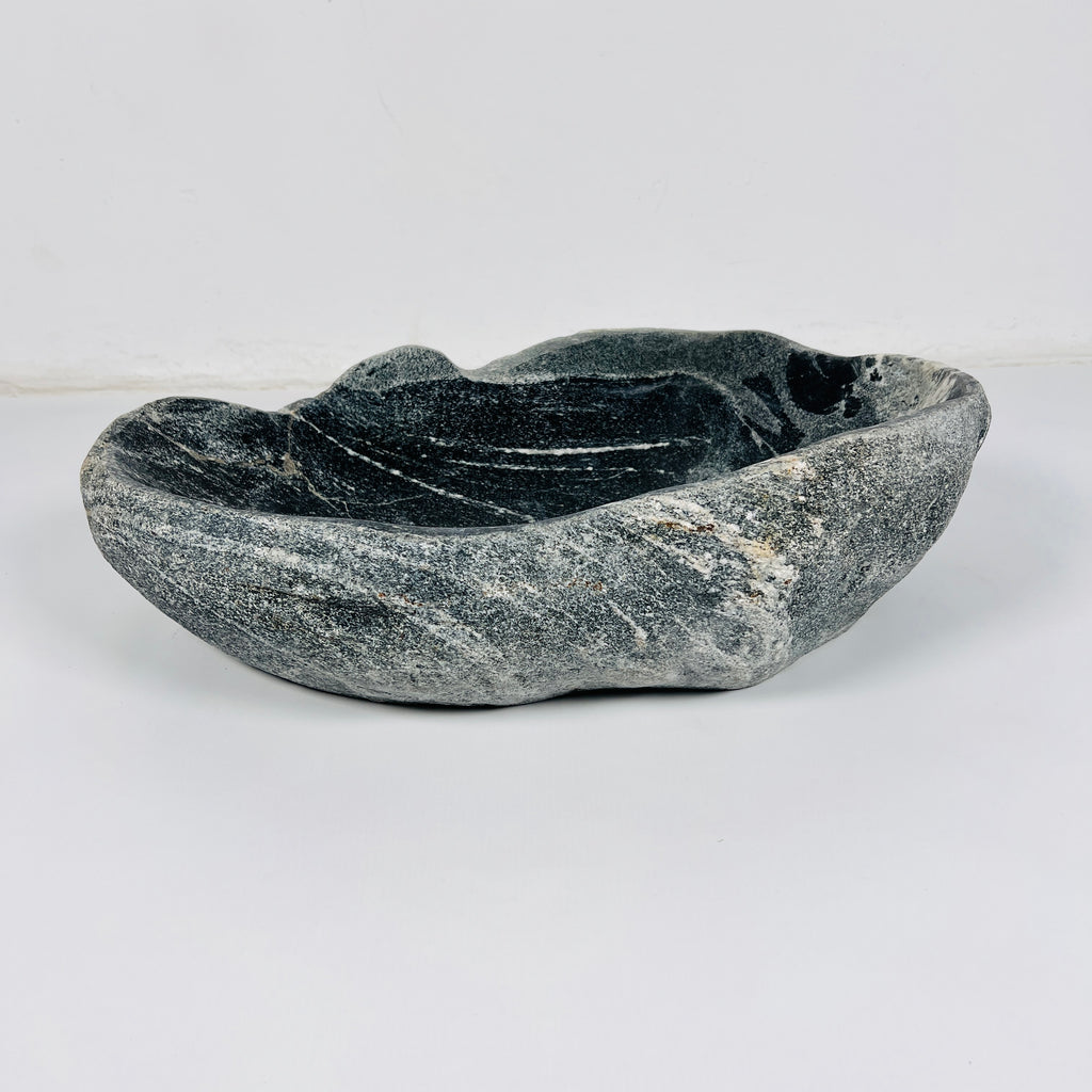 Stormy Shade River Stone Sink