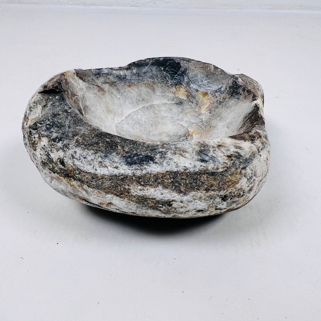 River Stone Pearl Hued Ash Tray