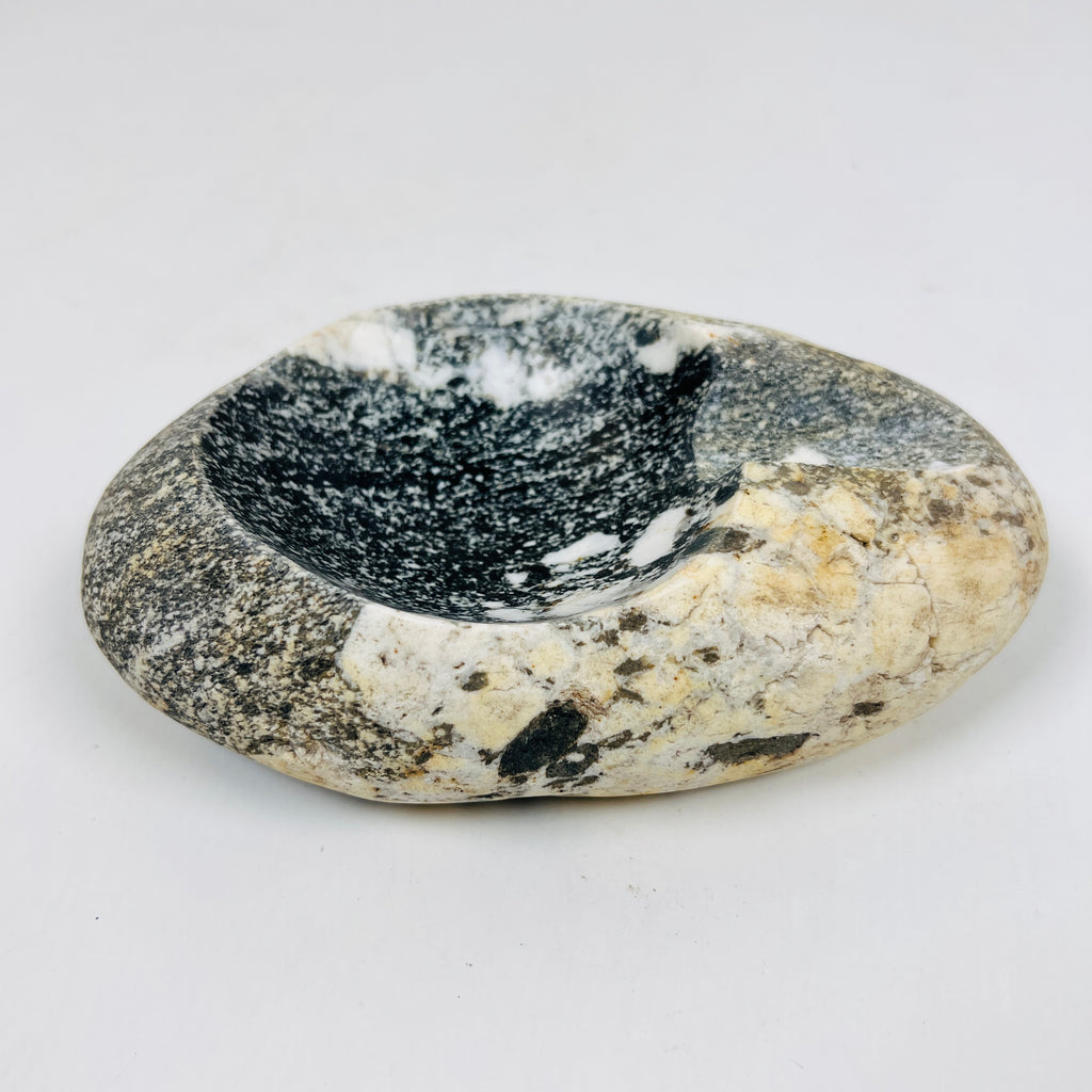 River Stone White Dipped Ash Tray