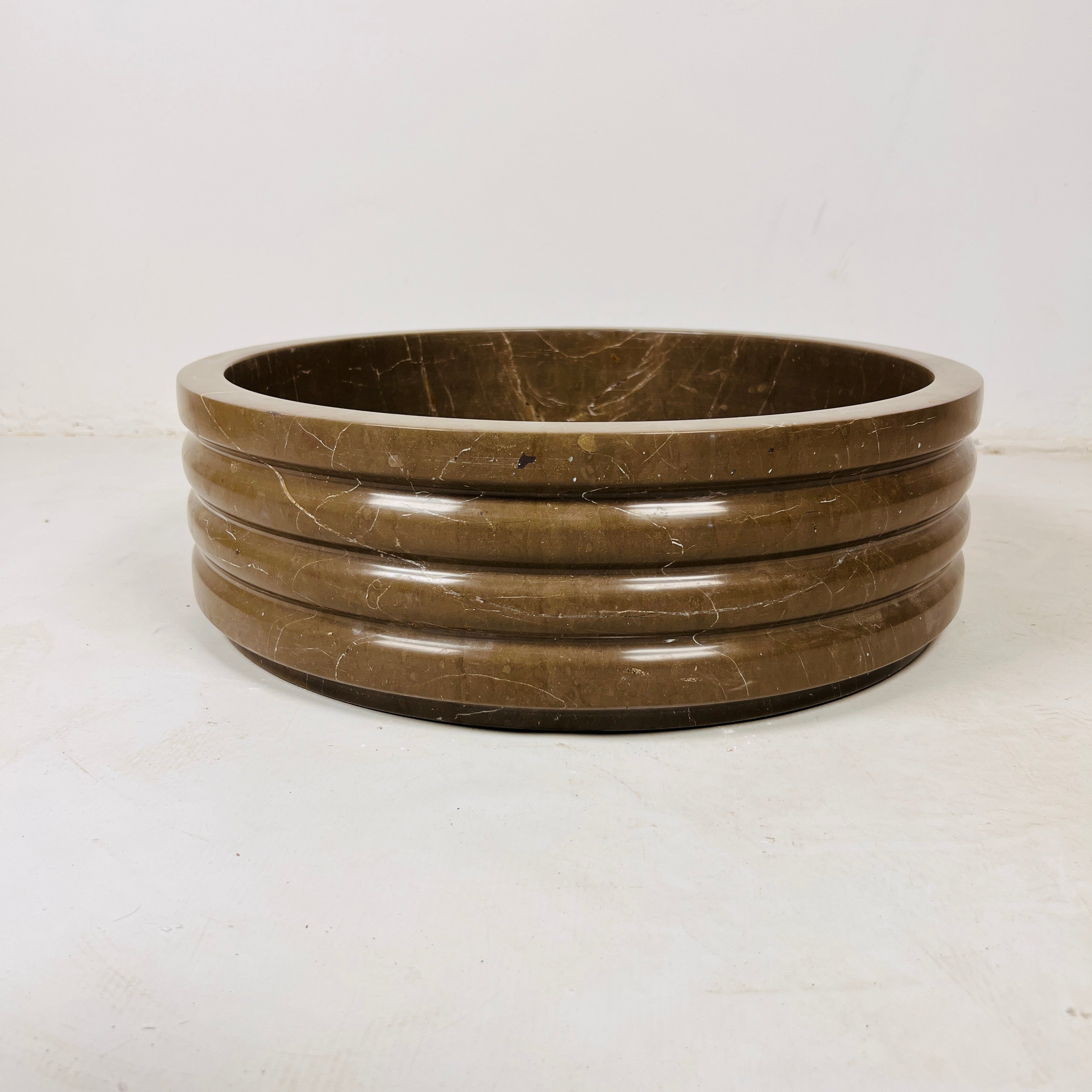 Nyra Crest Sink