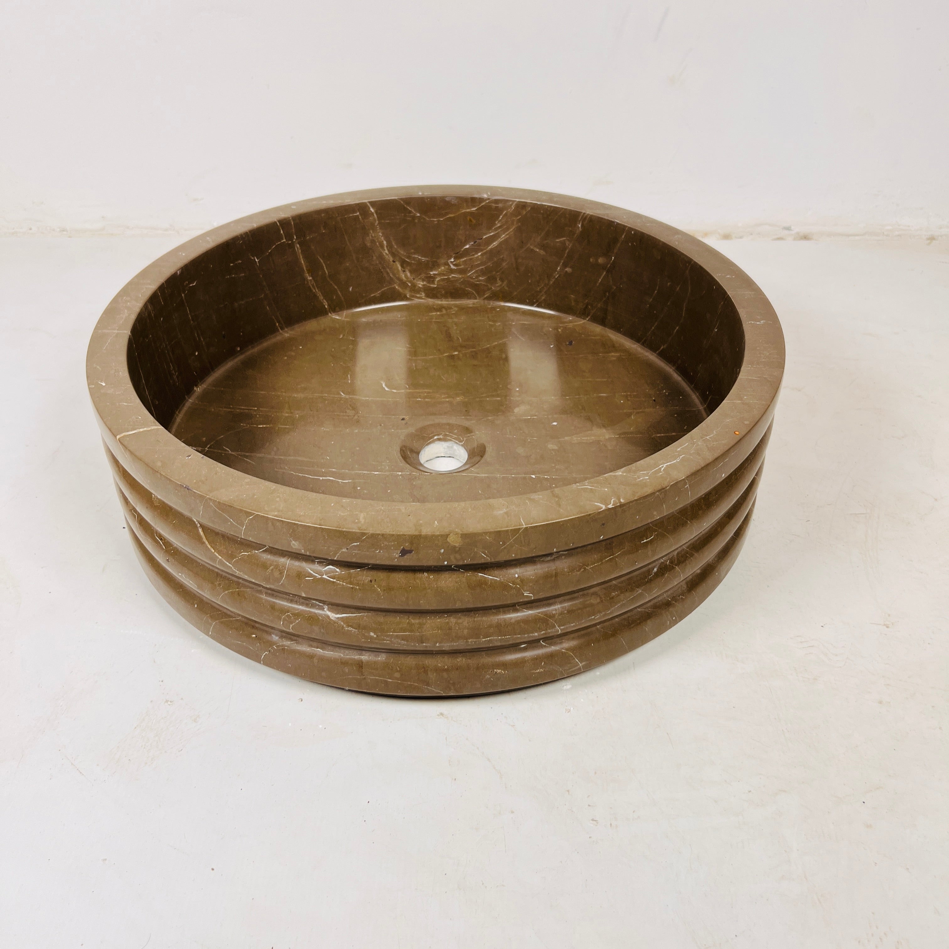 Nyra Crest Sink