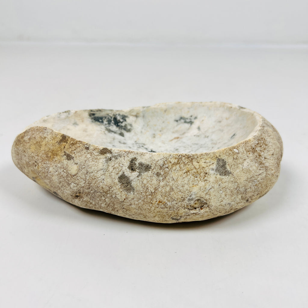 River Stone Splashed Eggshell Dotted Ash Tray