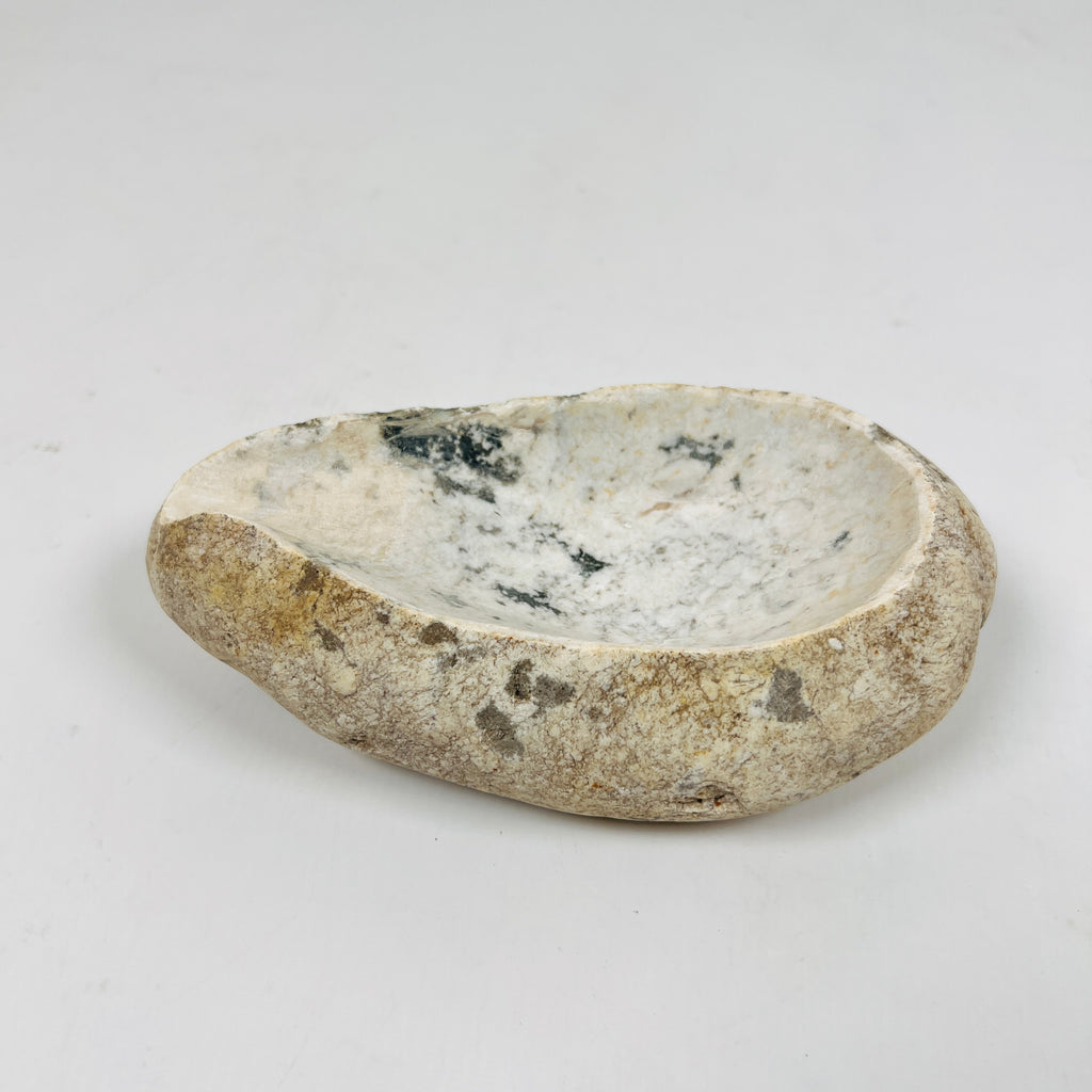 River Stone Splashed Eggshell Dotted Ash Tray