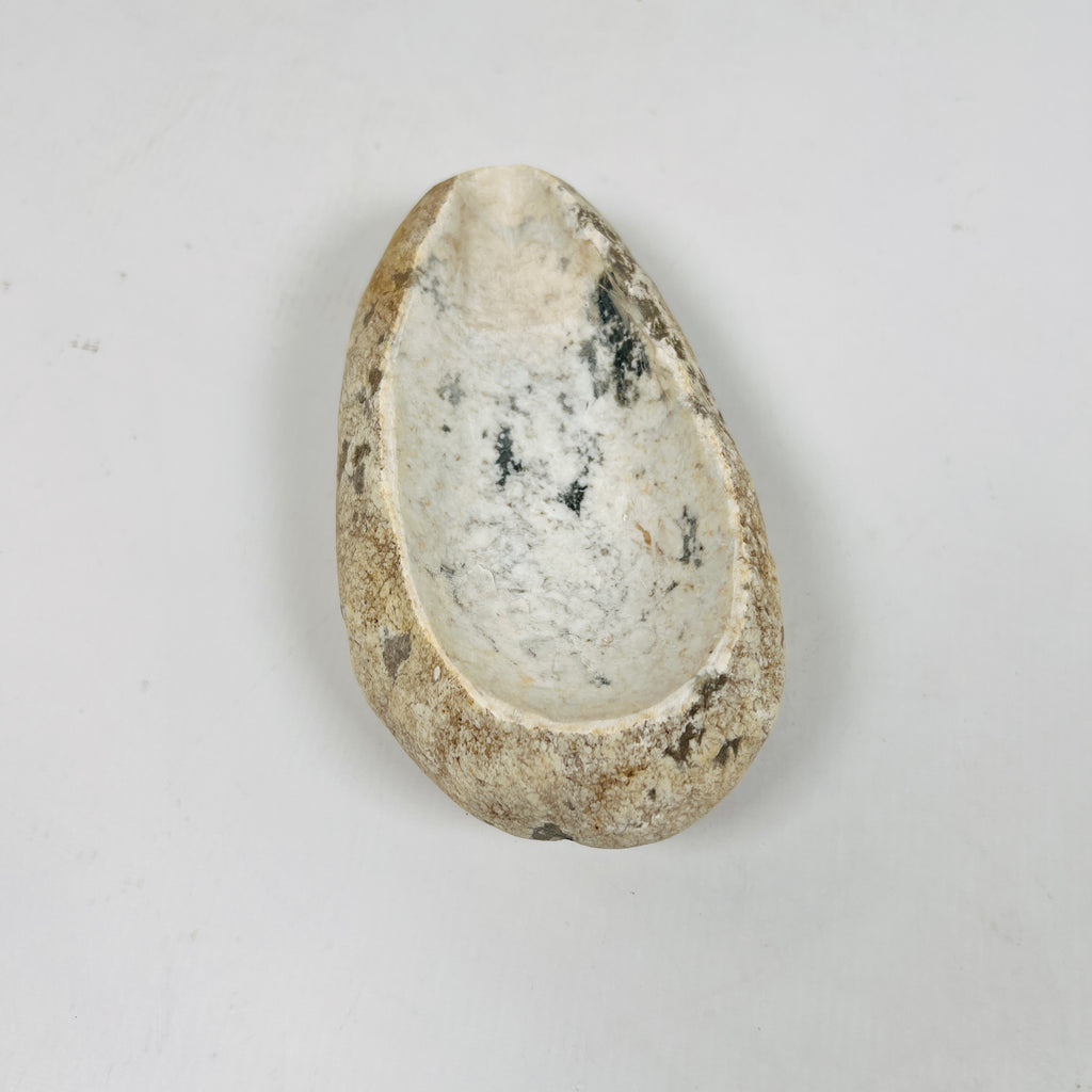 River Stone Splashed Eggshell Dotted Ash Tray