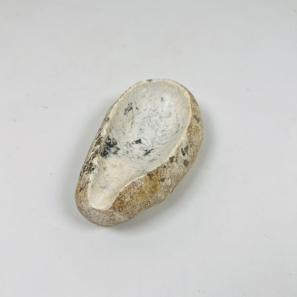 River Stone Splashed Eggshell Dotted Ash Tray