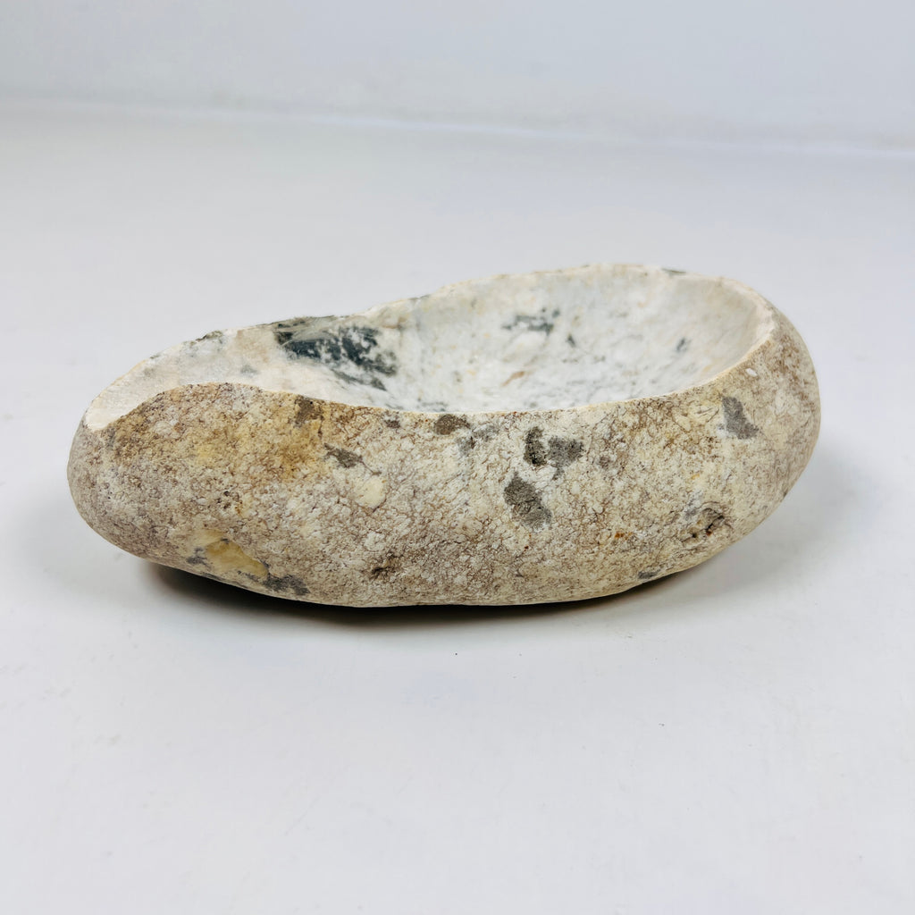 River Stone Splashed Eggshell Dotted Ash Tray