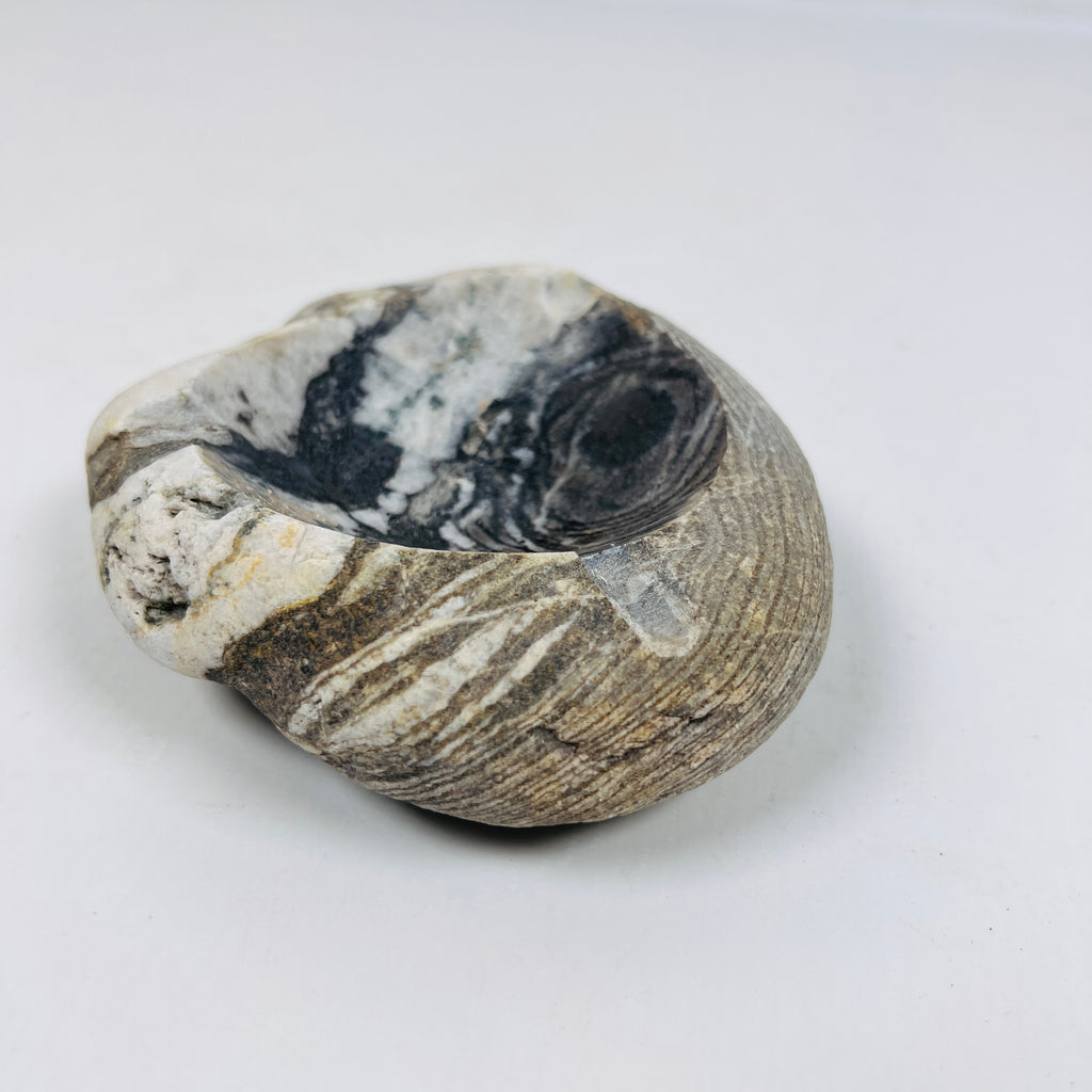 River Stone Tidal Wave Ash Tray