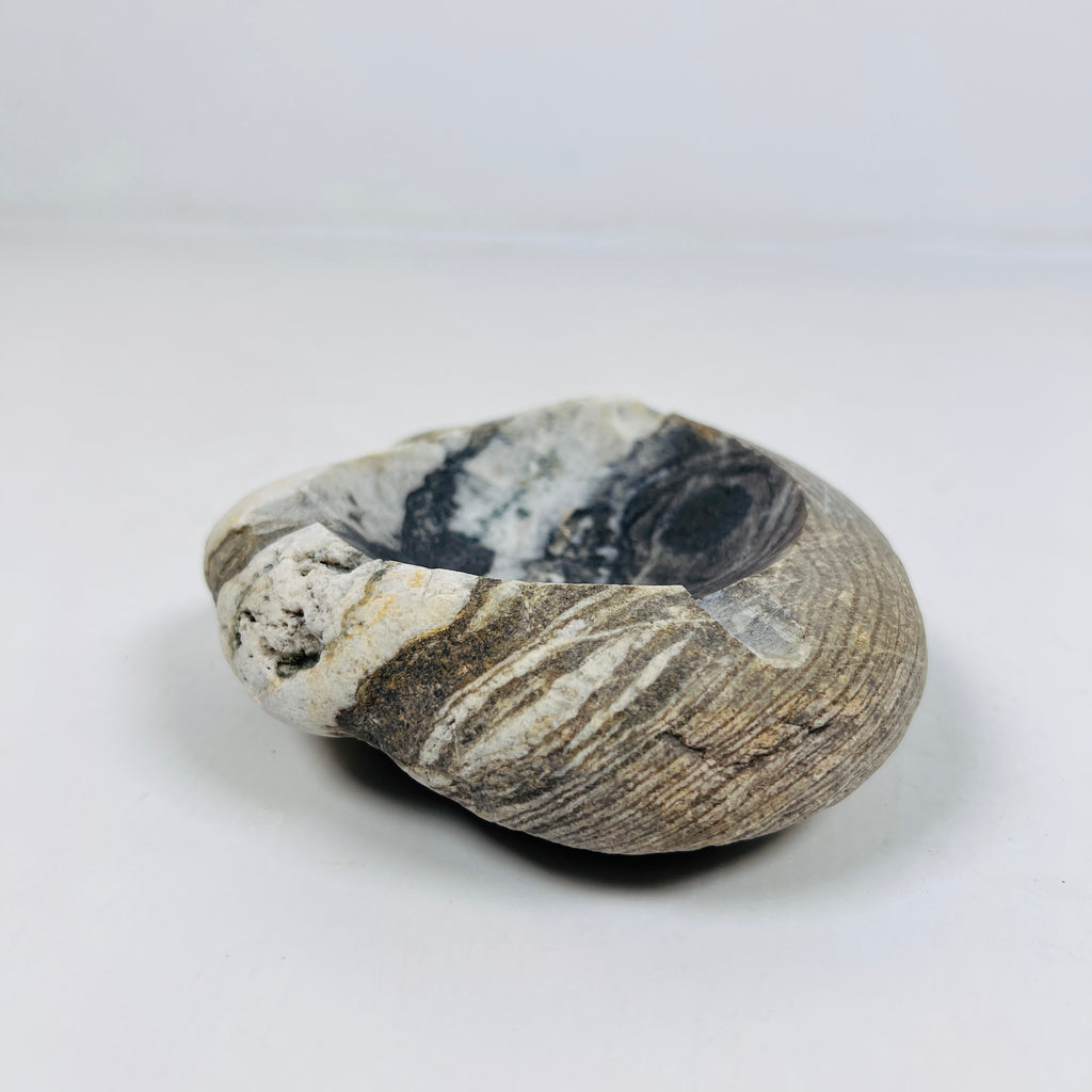 River Stone Tidal Wave Ash Tray