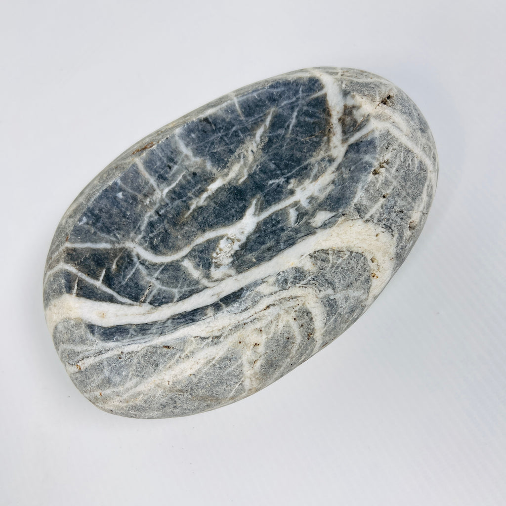 River Stone Webbed Soap Dish