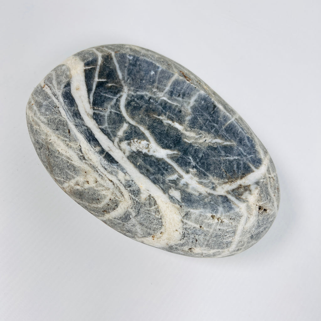 River Stone Webbed Soap Dish