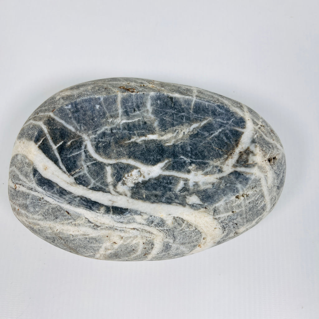 River Stone Webbed Soap Dish