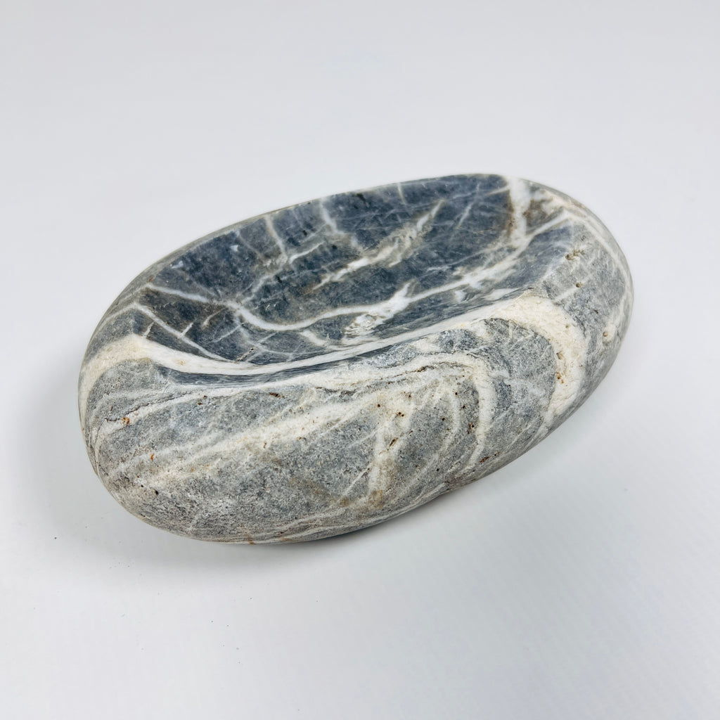 River Stone Webbed Soap Dish