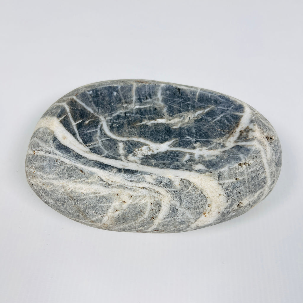 River Stone Webbed Soap Dish