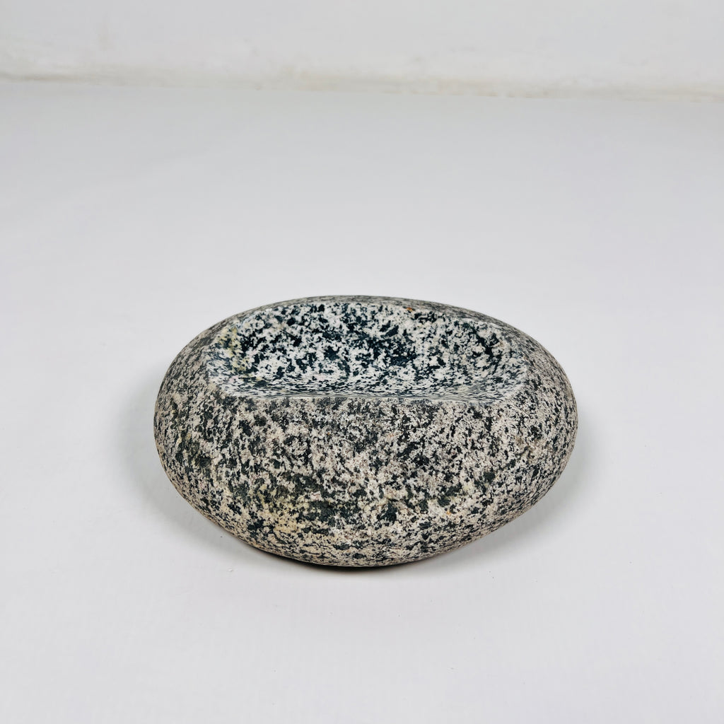 River Stone Speckled Soap Dish