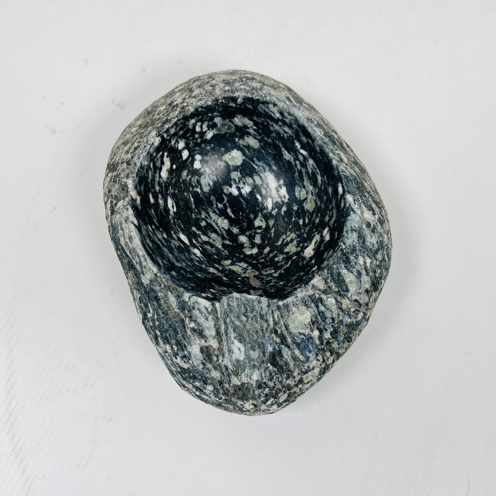 River Stone Dark grey Speckled Ash Tray