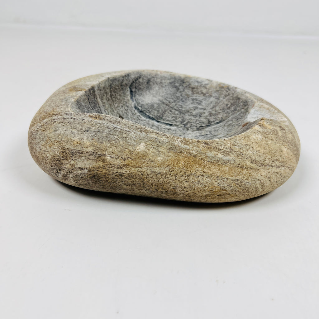 River Stone Tear Drop Ash Tray