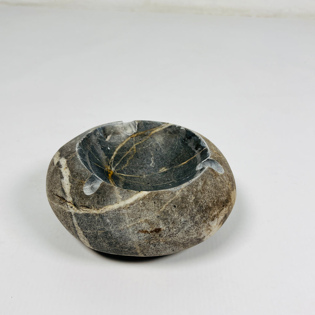 River Stone Gold Webbed Ash Tray