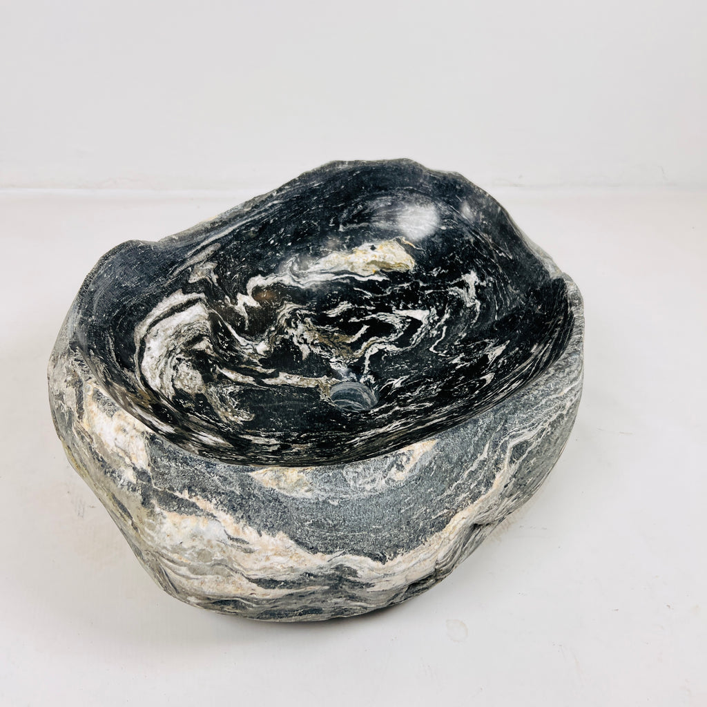 Black And White Splashed River Stone Sink