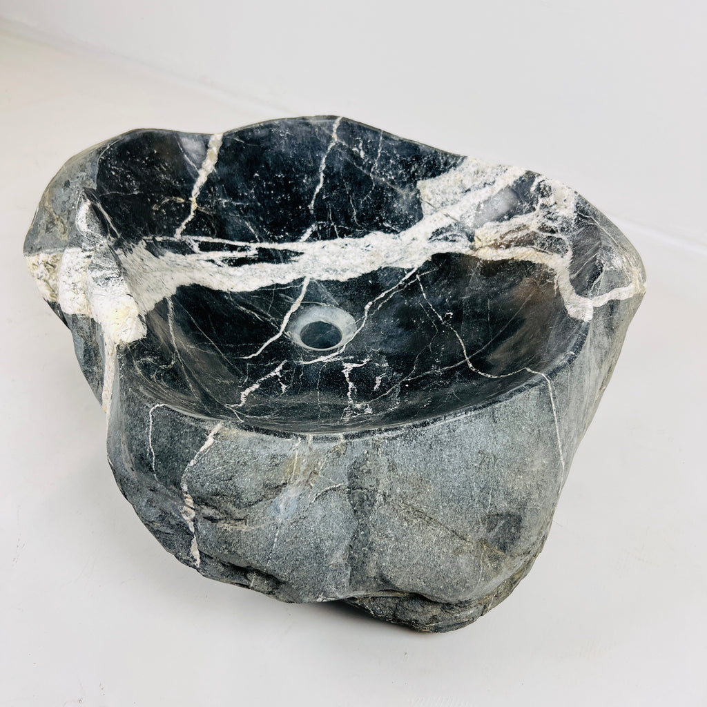 Webbed White Black River Stone Sink