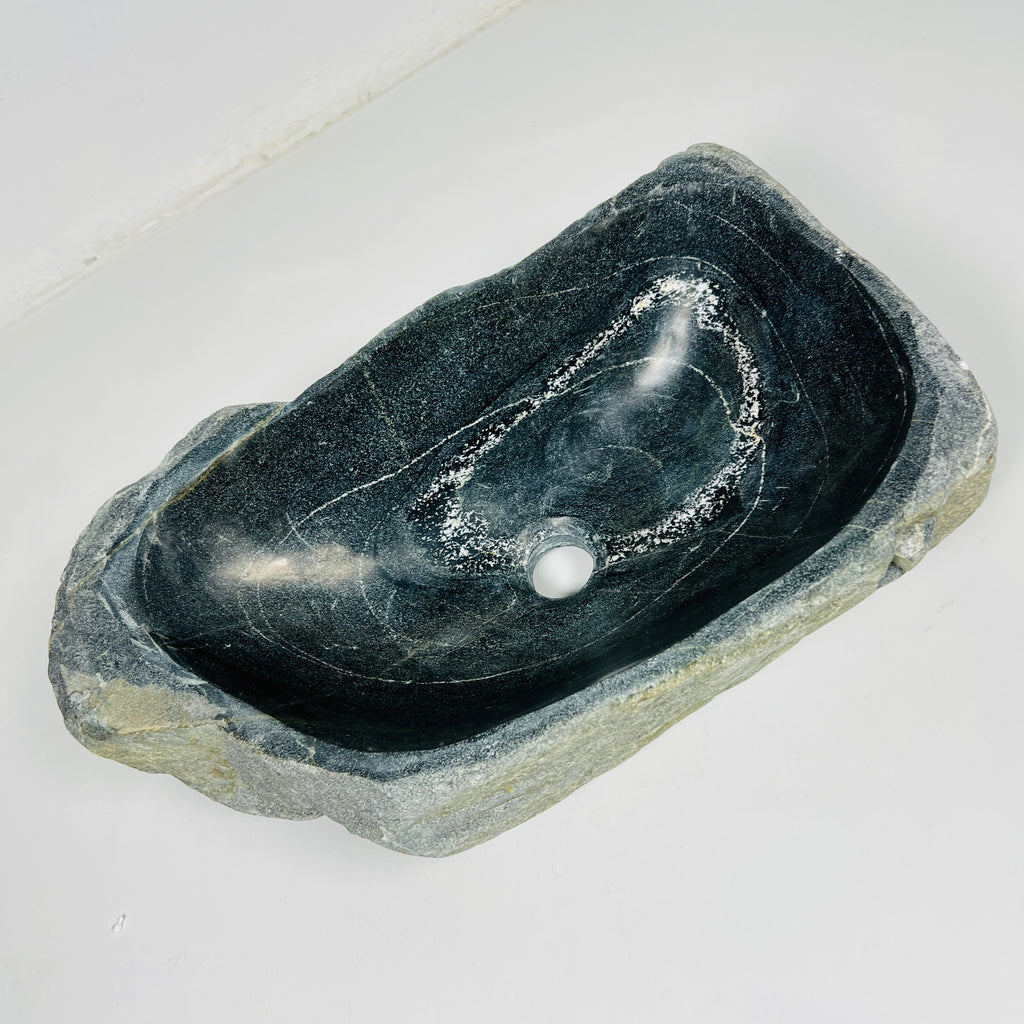 Ring Marked River Stone Sink