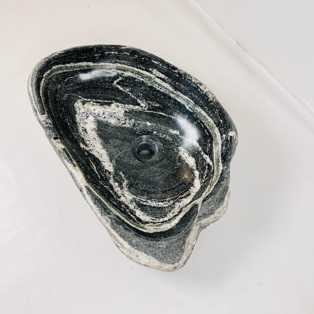 Zebra Swirled River Stone Sink