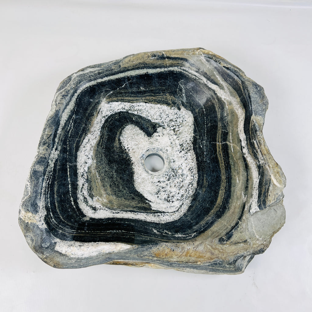 Black And White Rippled River Stone Sink