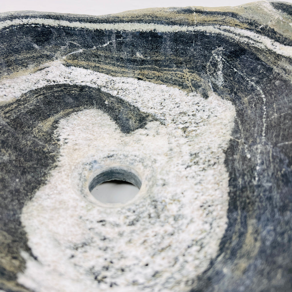 Black And White Rippled River Stone Sink