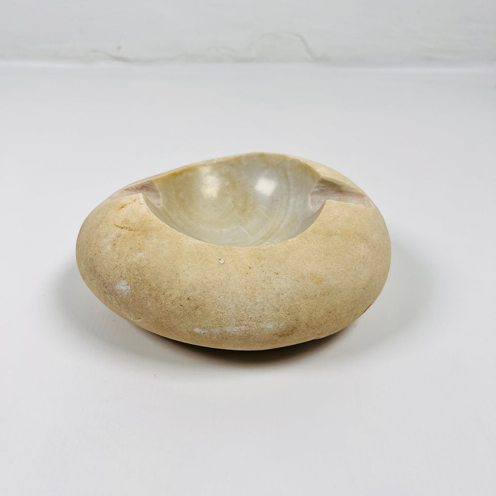 River Stone Eggshell Swirled Ash Tray