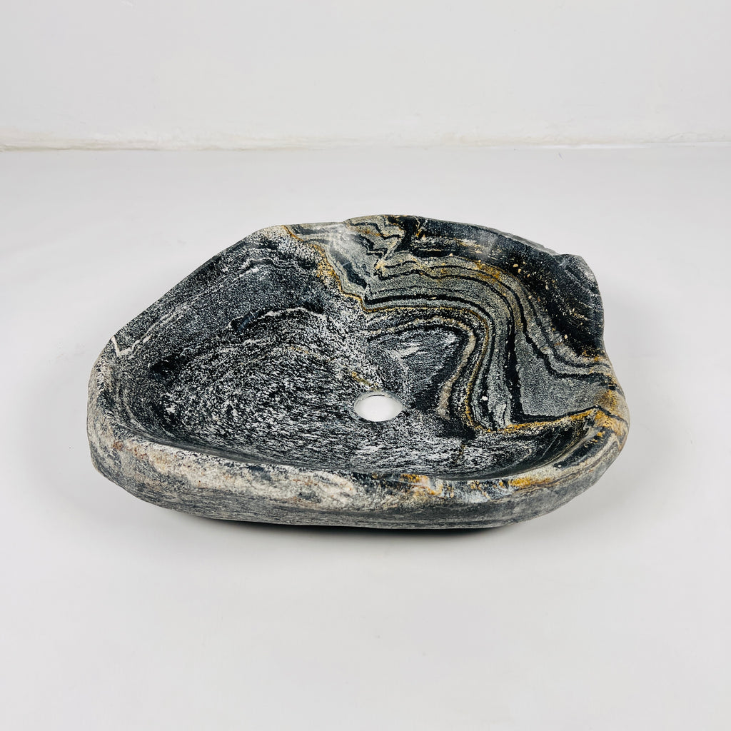 Multi-Color Waved River Stone Sink