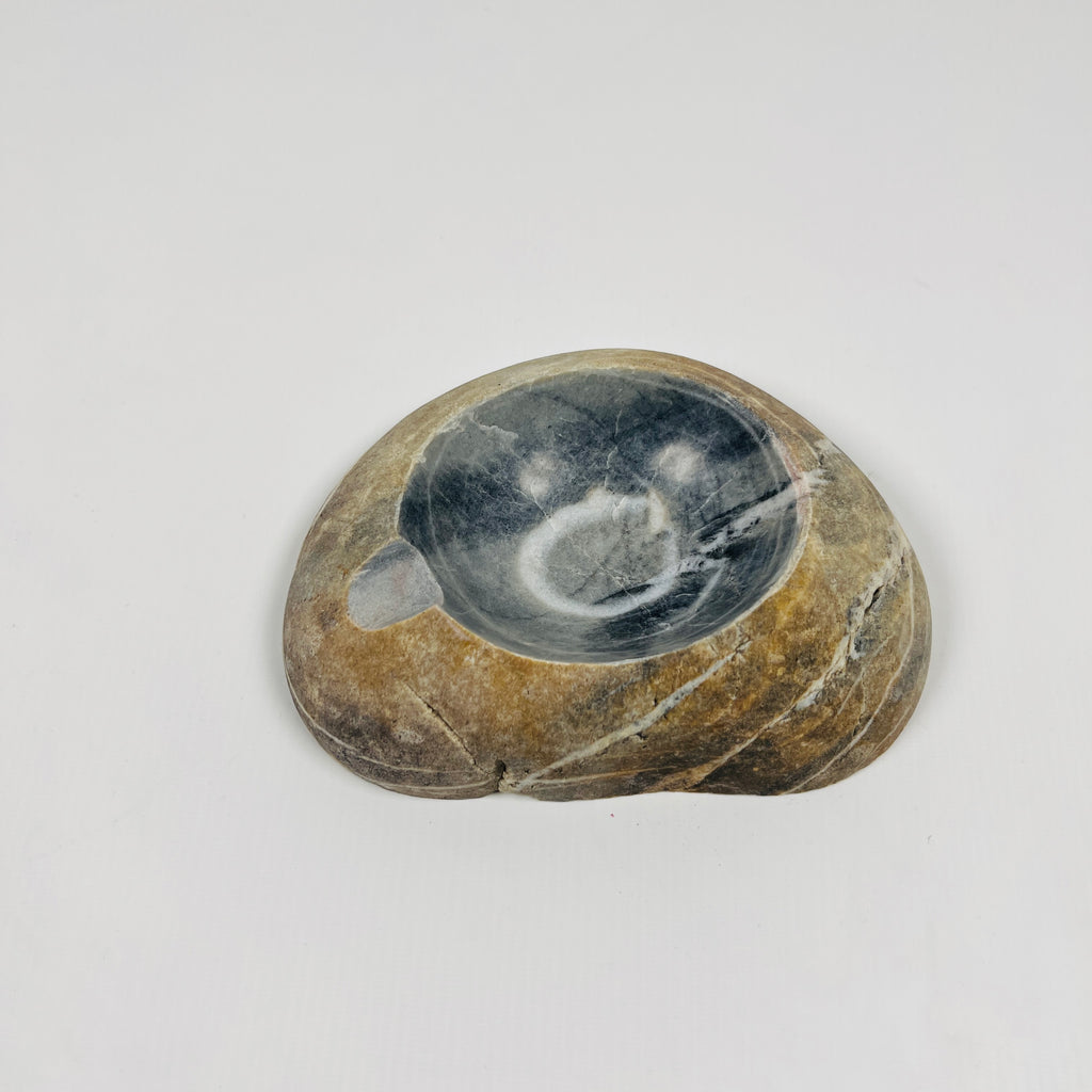 River Stone Water Ringed Ash Tray