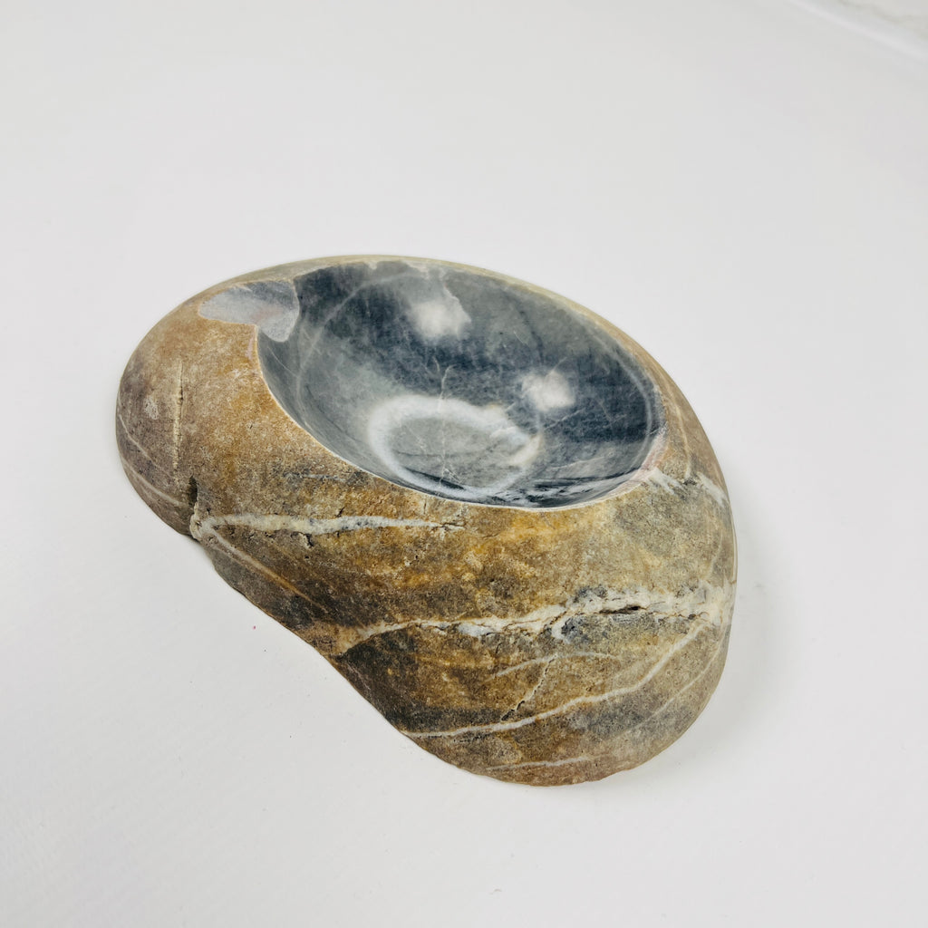 River Stone Water Ringed Ash Tray