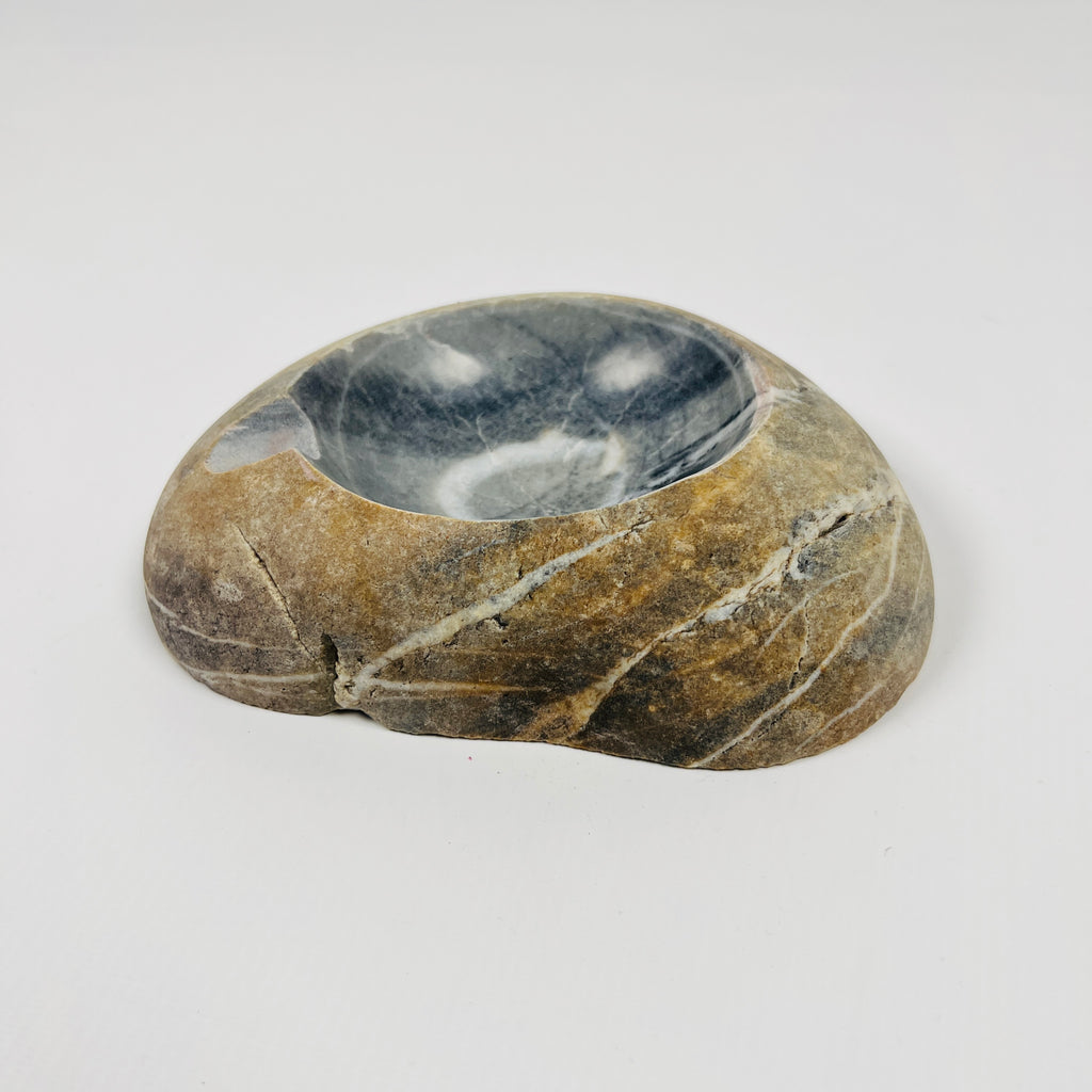 River Stone Water Ringed Ash Tray