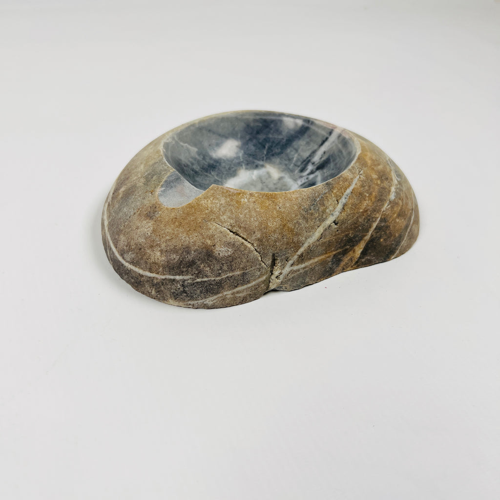 River Stone Water Ringed Ash Tray