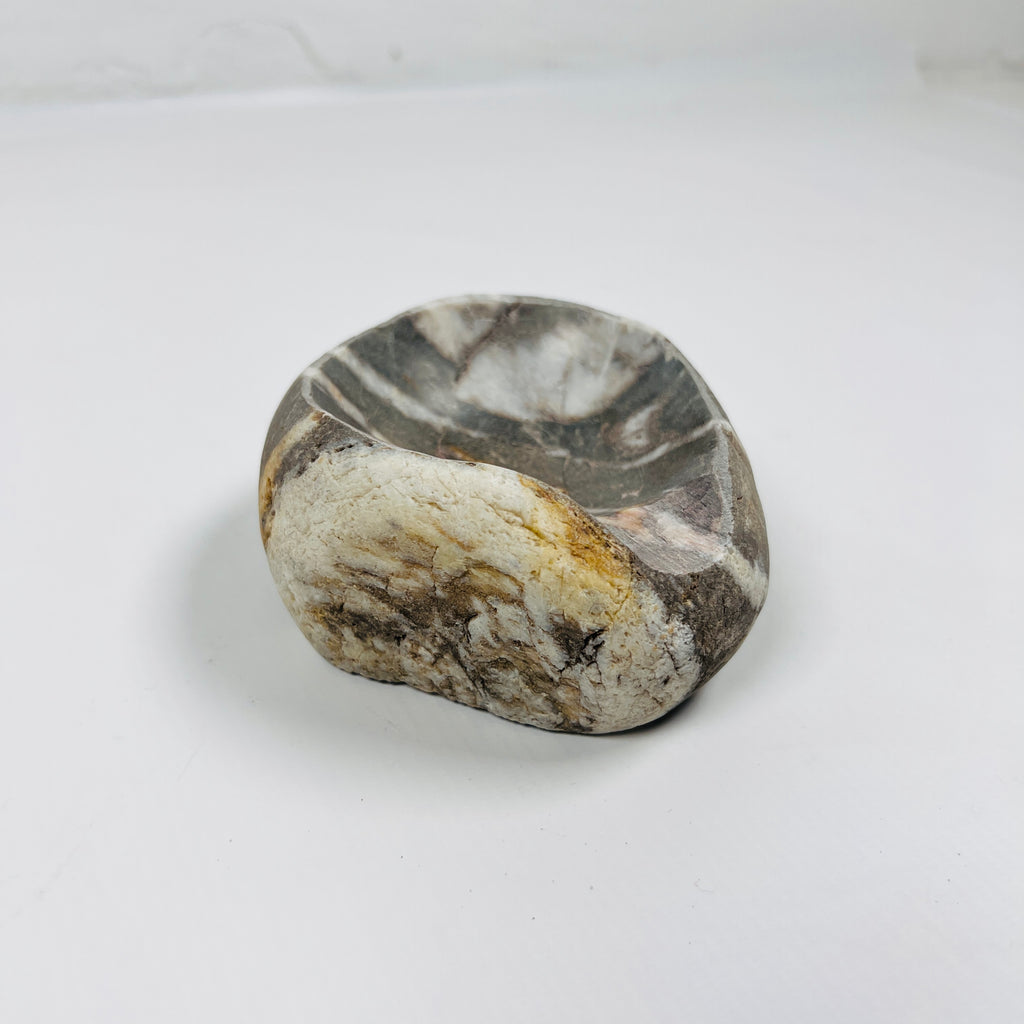 River Stone Grey White Striped Ash Tray