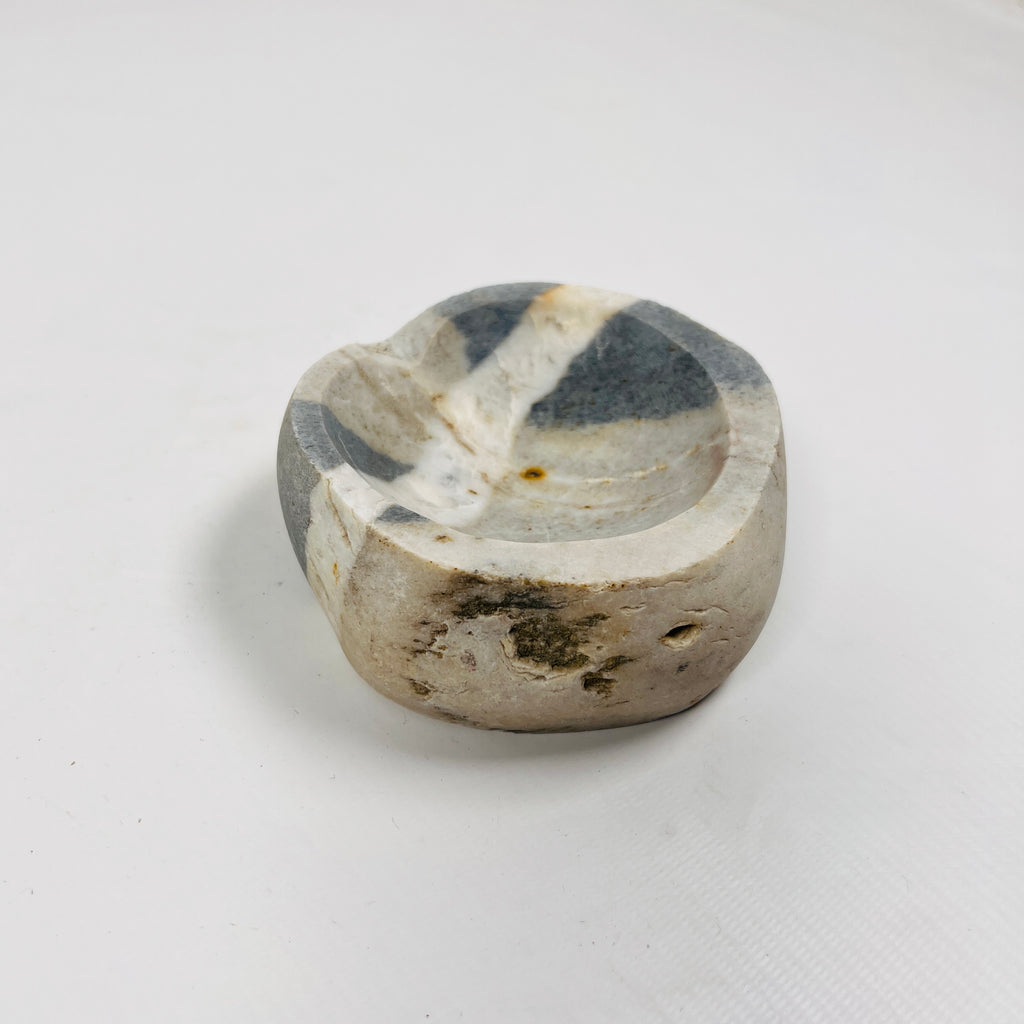 River Stone White Lined Grey Ash Tray