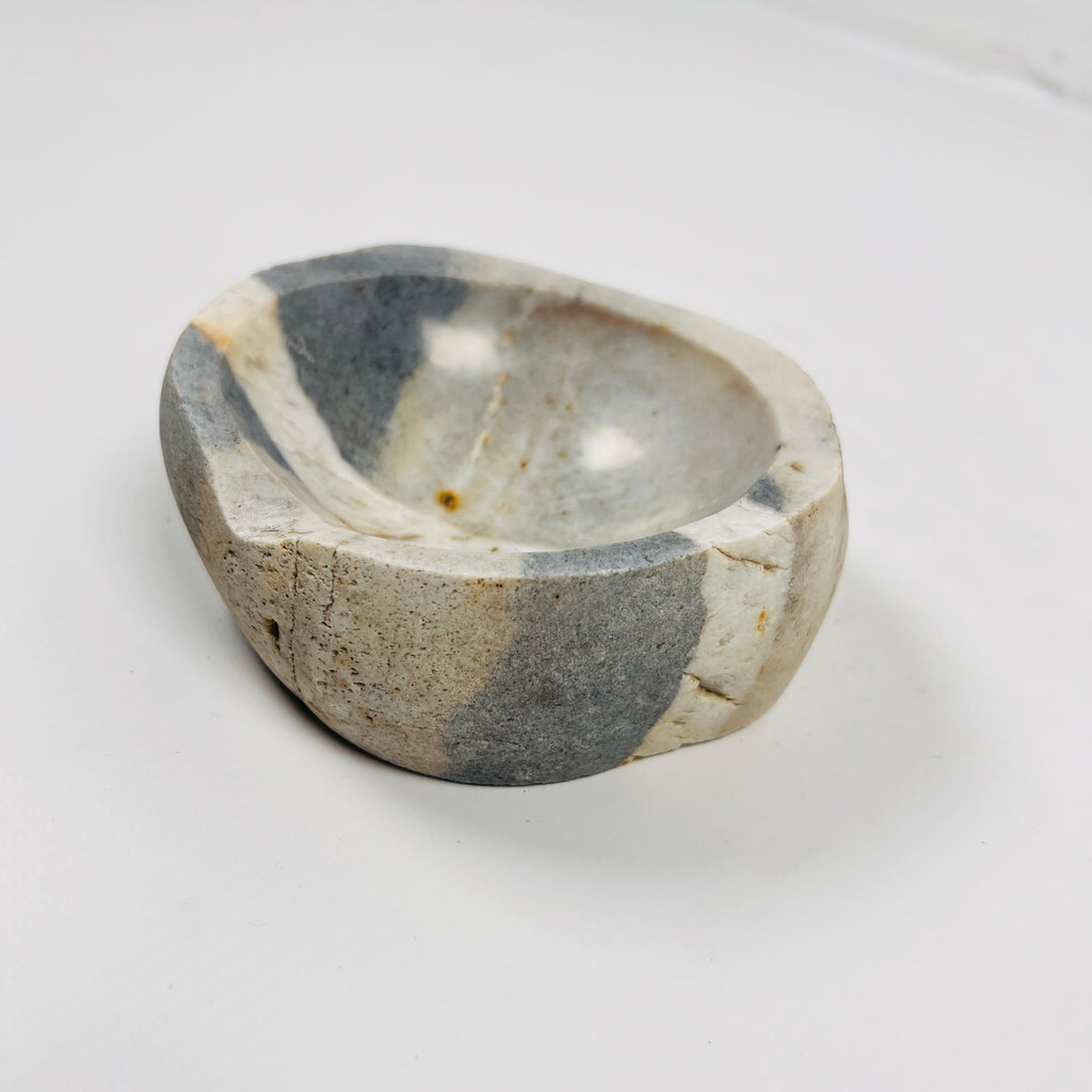 River Stone White Lined Grey Ash Tray