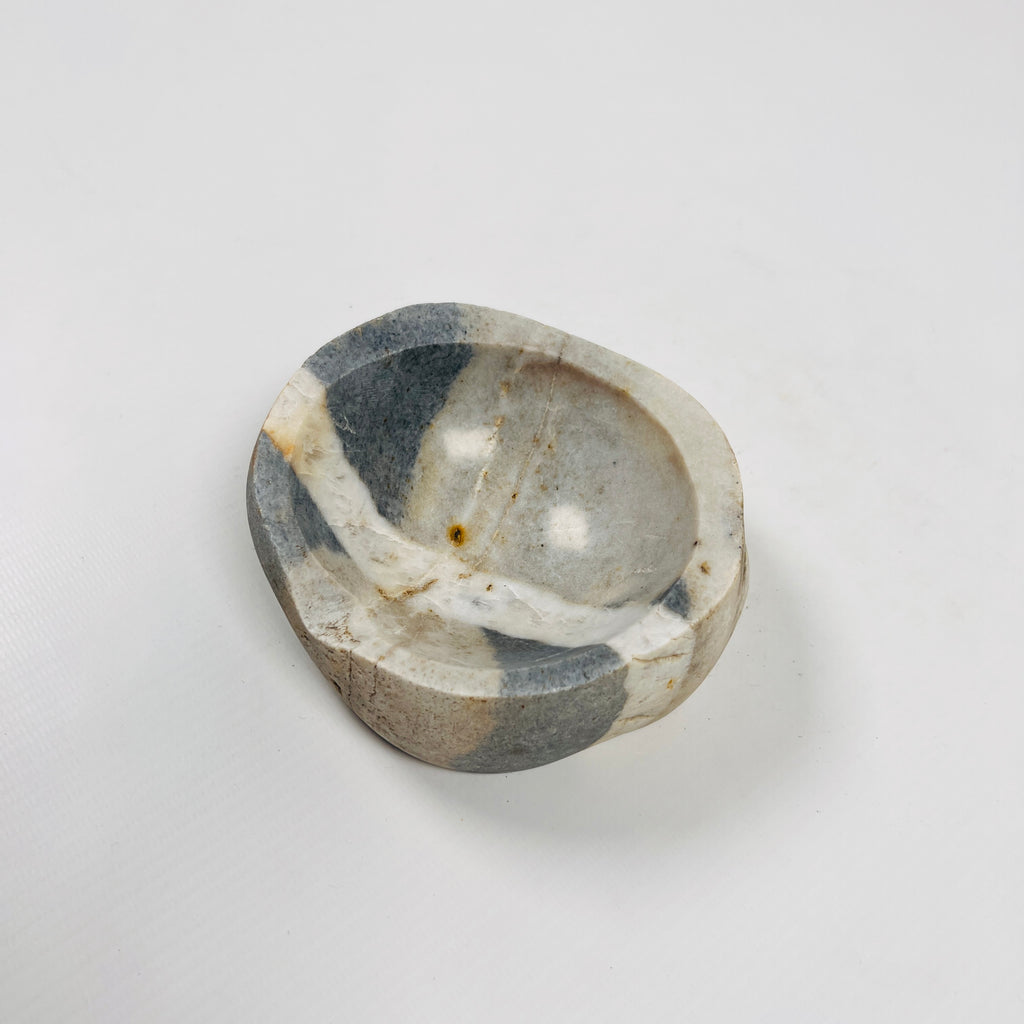 River Stone White Lined Grey Ash Tray