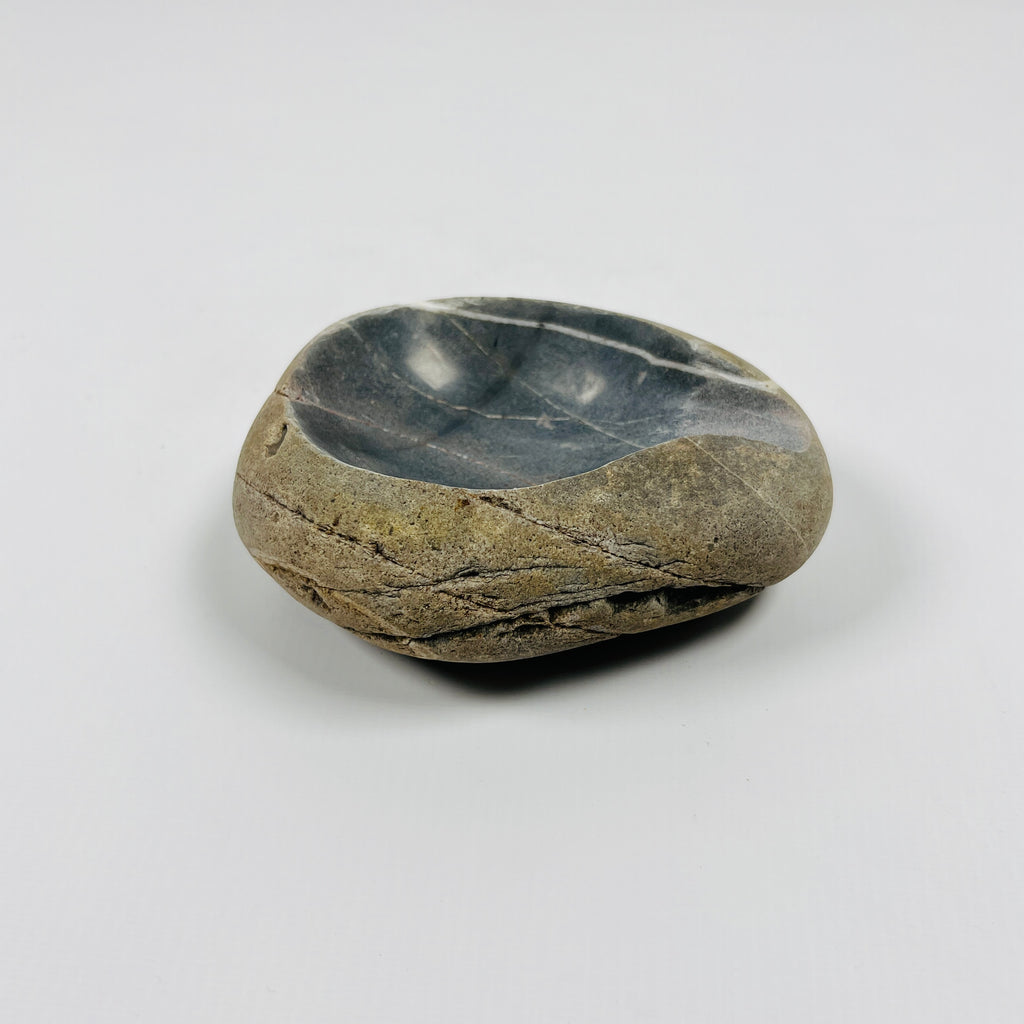 River Stone Dark Grey Lined Ash Tray