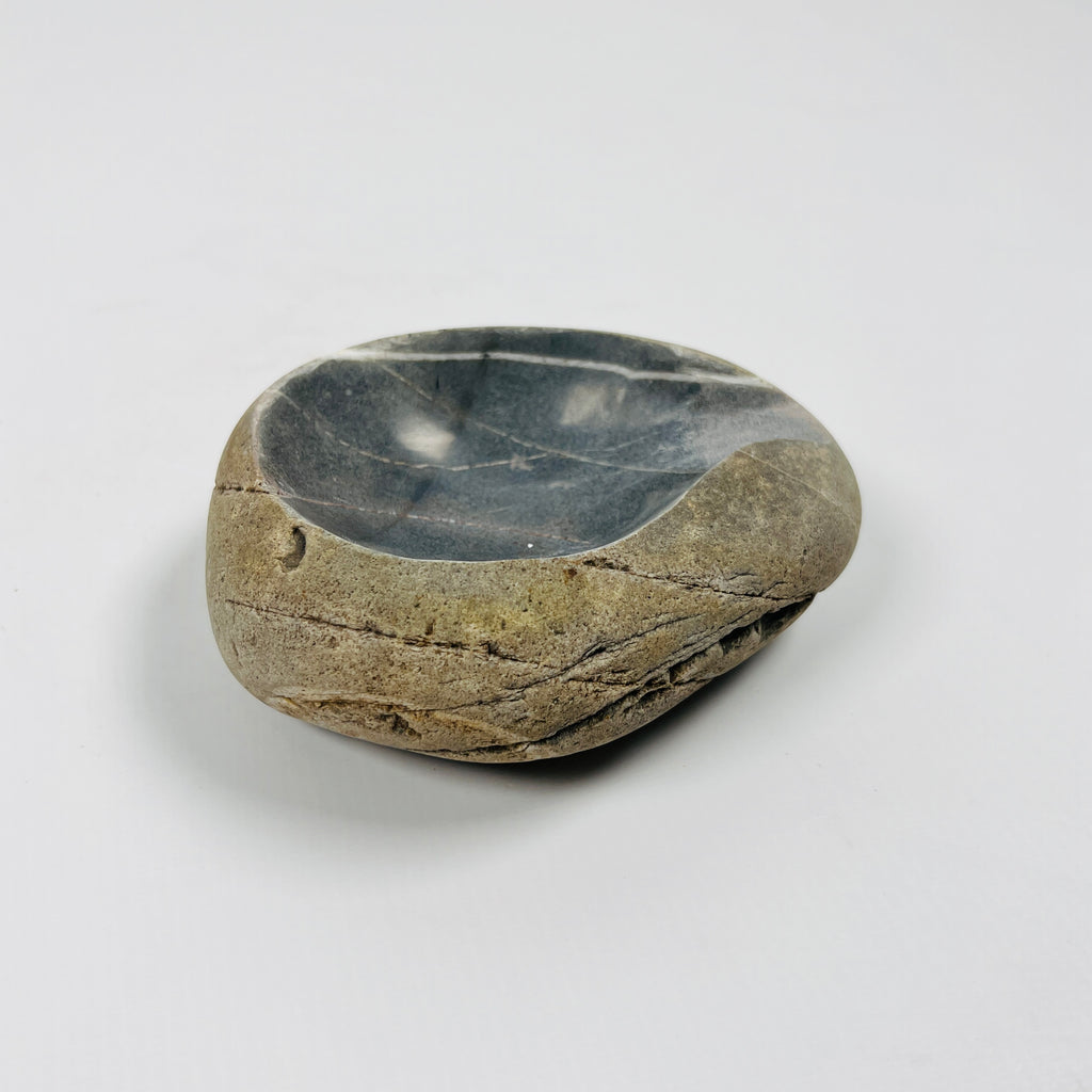 River Stone Dark Grey Lined Ash Tray