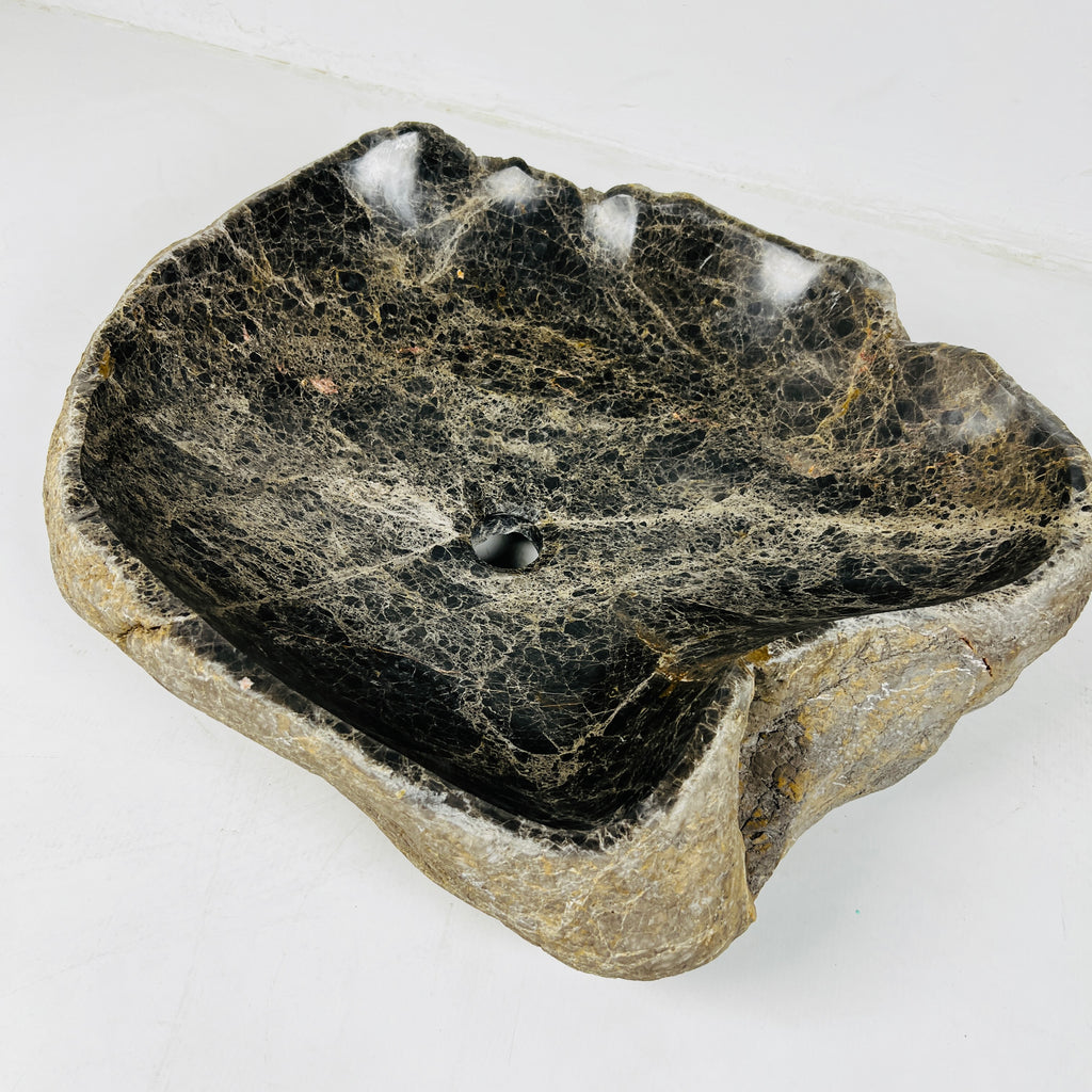 Panthra River Stone Sink