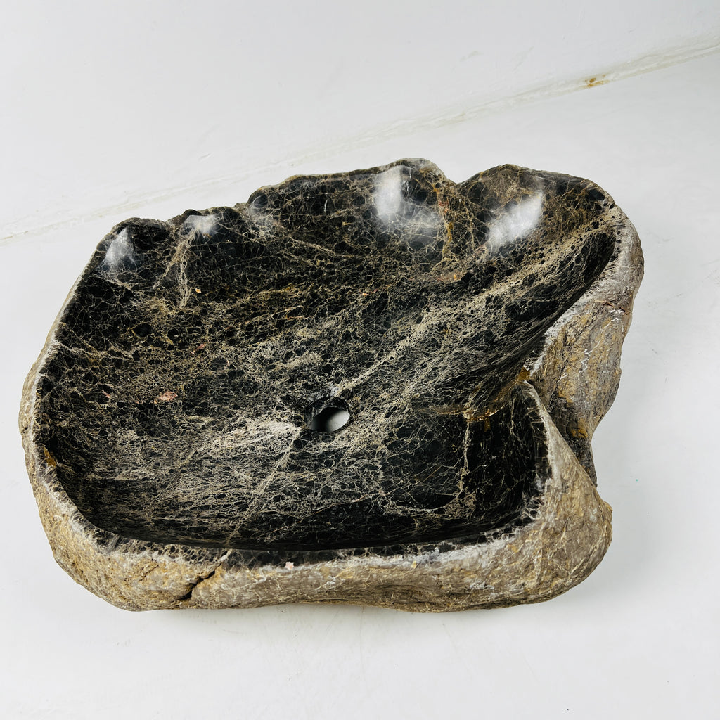 Panthra River Stone Sink