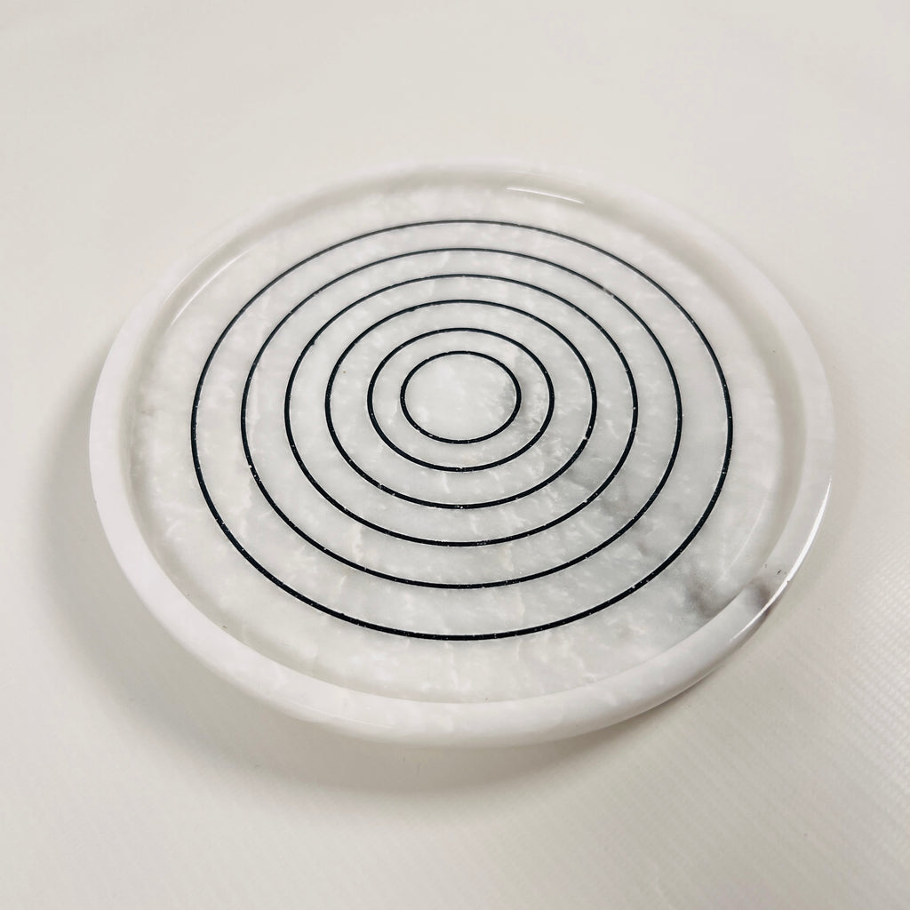 White With Black Concentric Circles Marble Plate