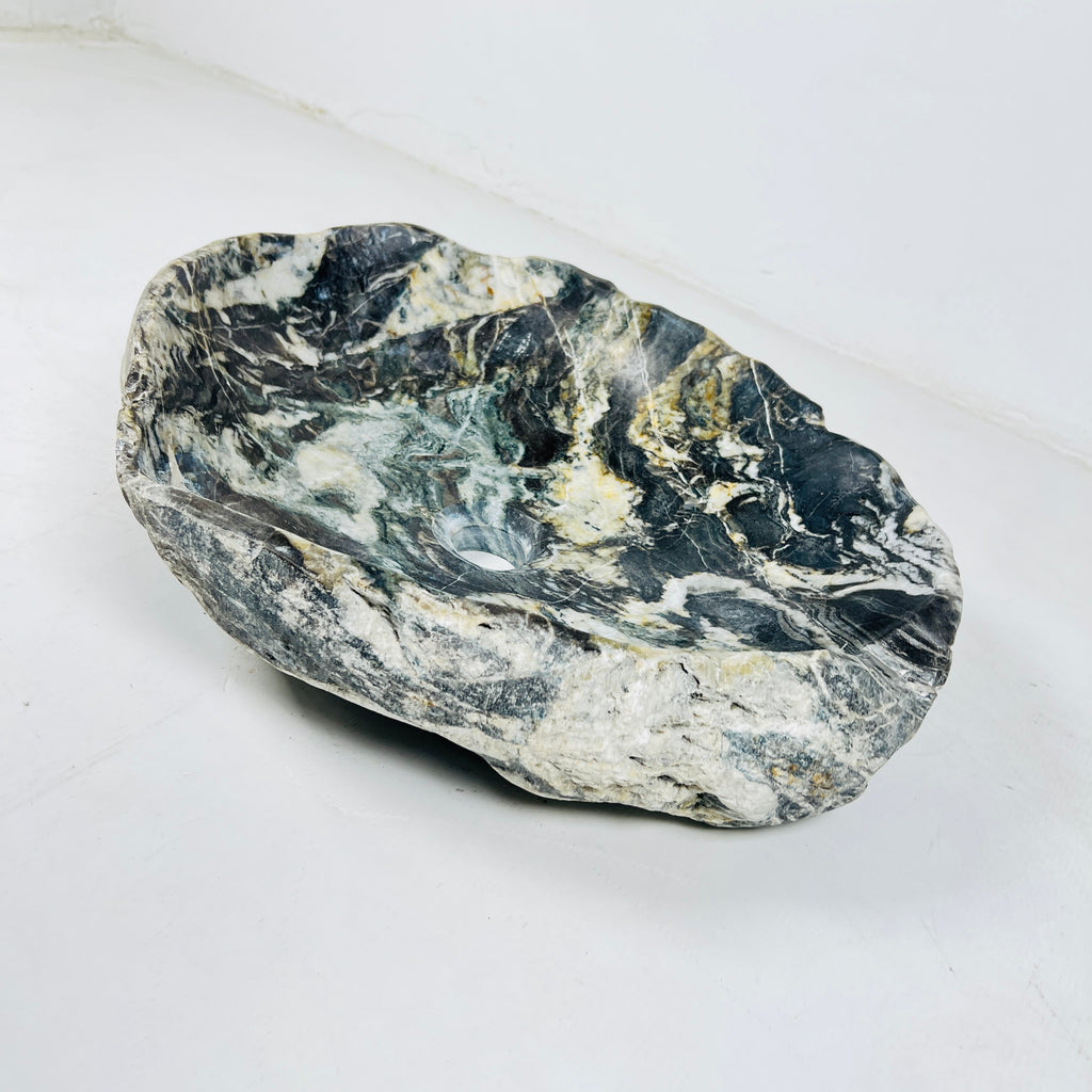 Multi-Color River Stone Sink