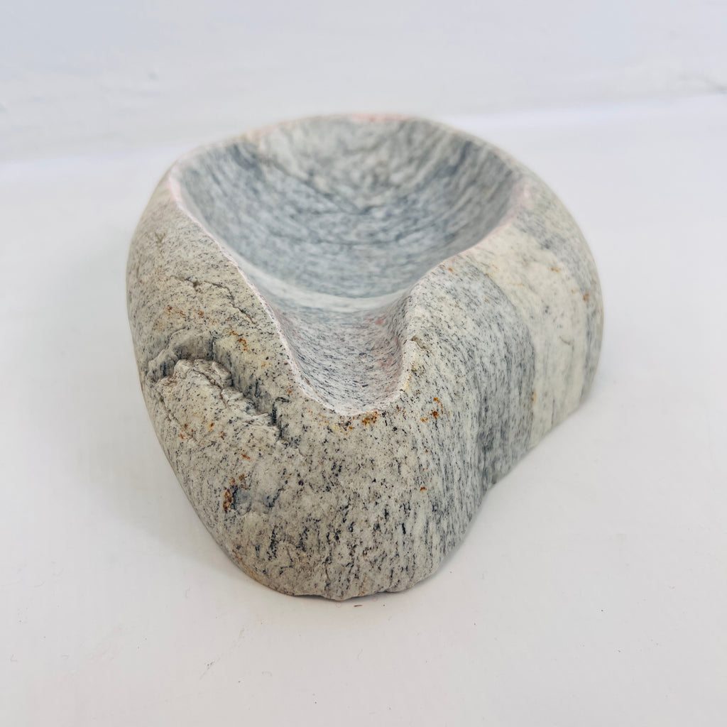 River Stone Light Grey Streaked Ash Tray