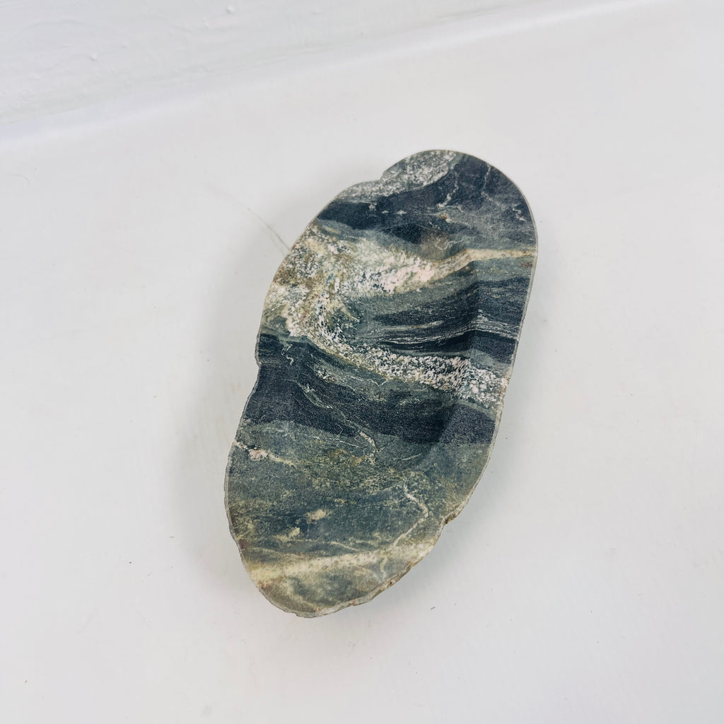 River Stone Tidal Wave Soap Dish