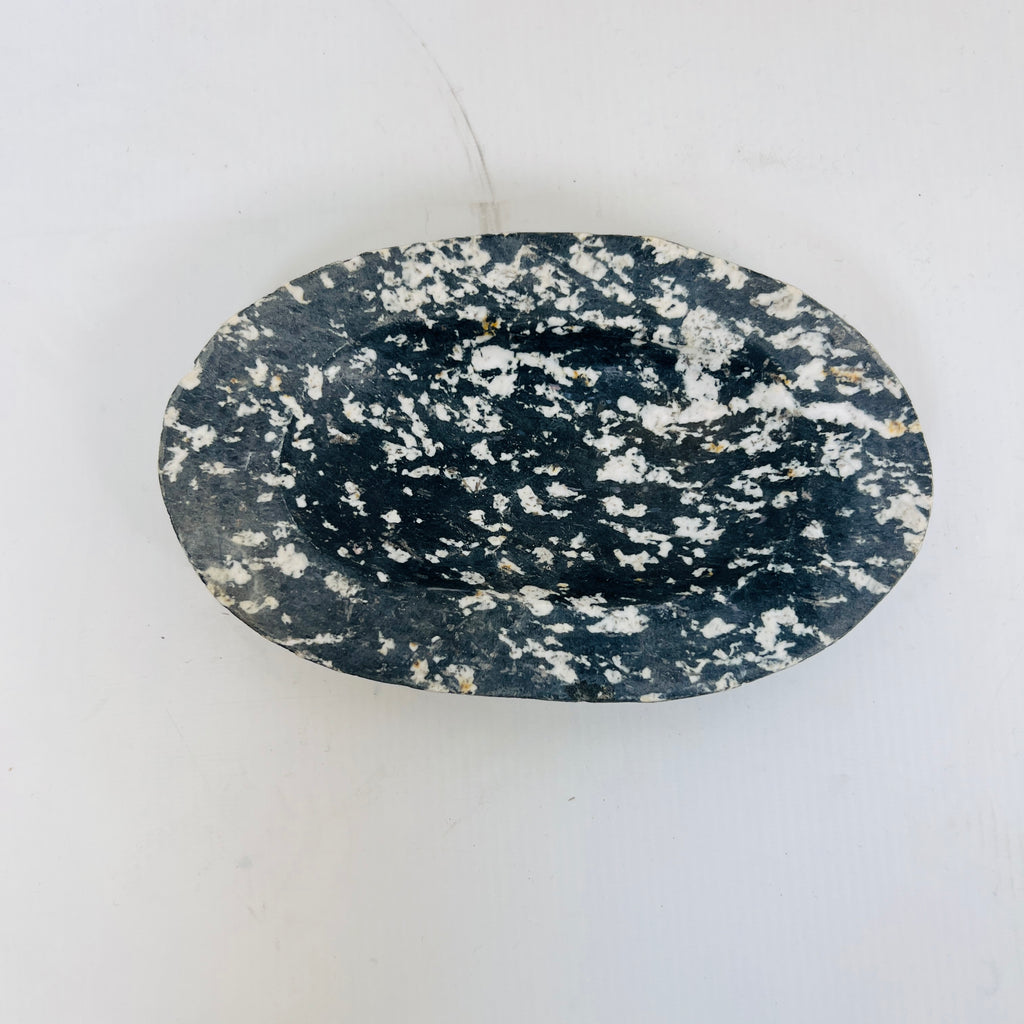 River Stone White Streaked Soap Dish