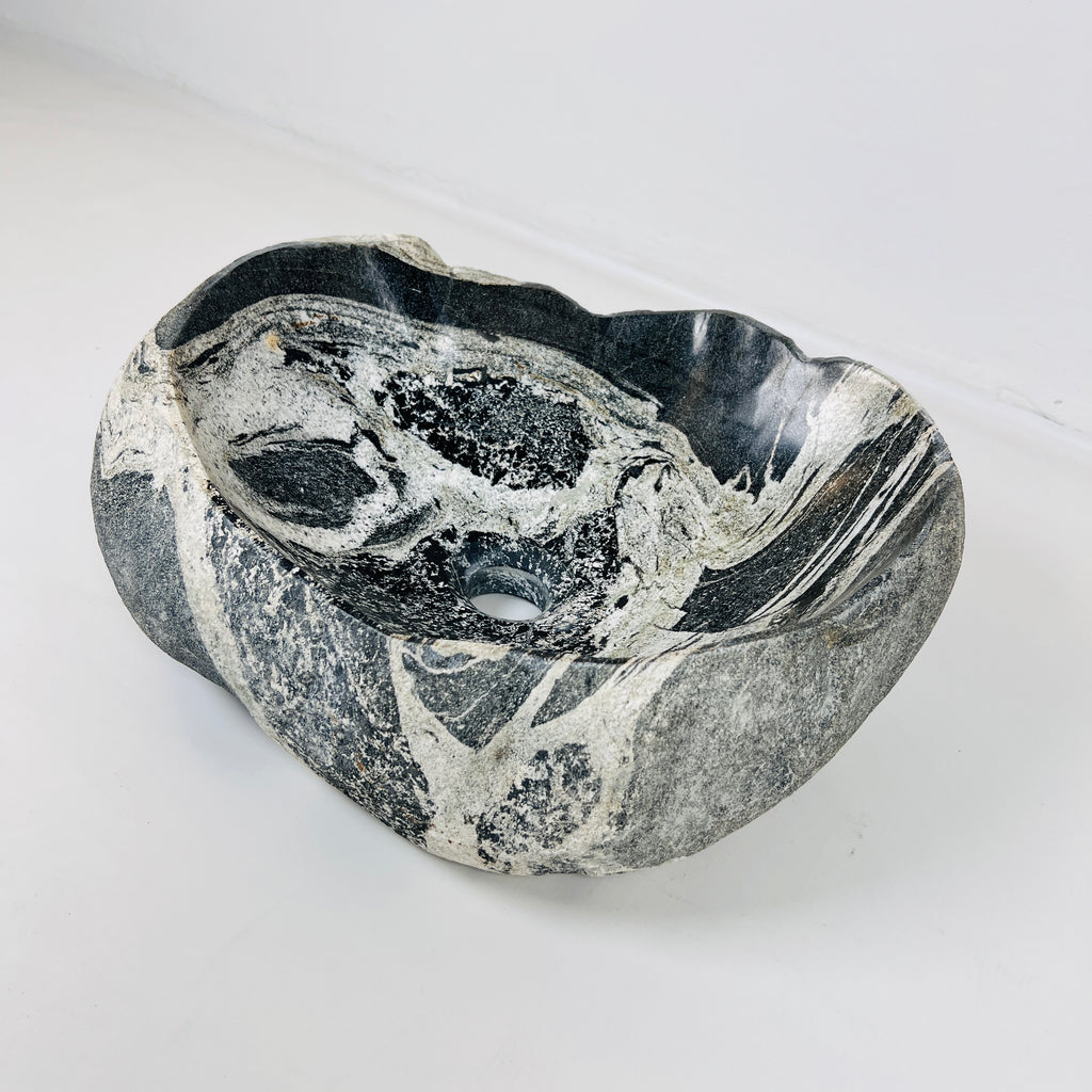 Webbed Midnight Black River Stone Sink